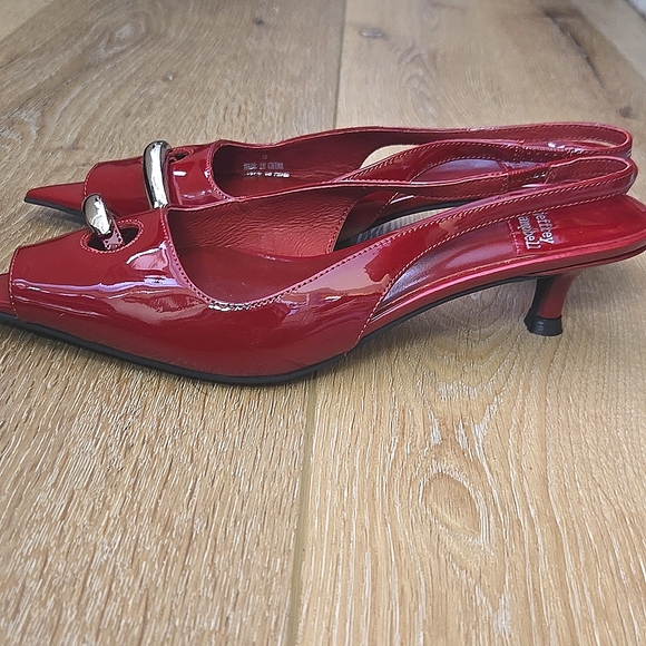 Jeffrey Campbell Red Patent Slingback Heels - Picture 2 of 4